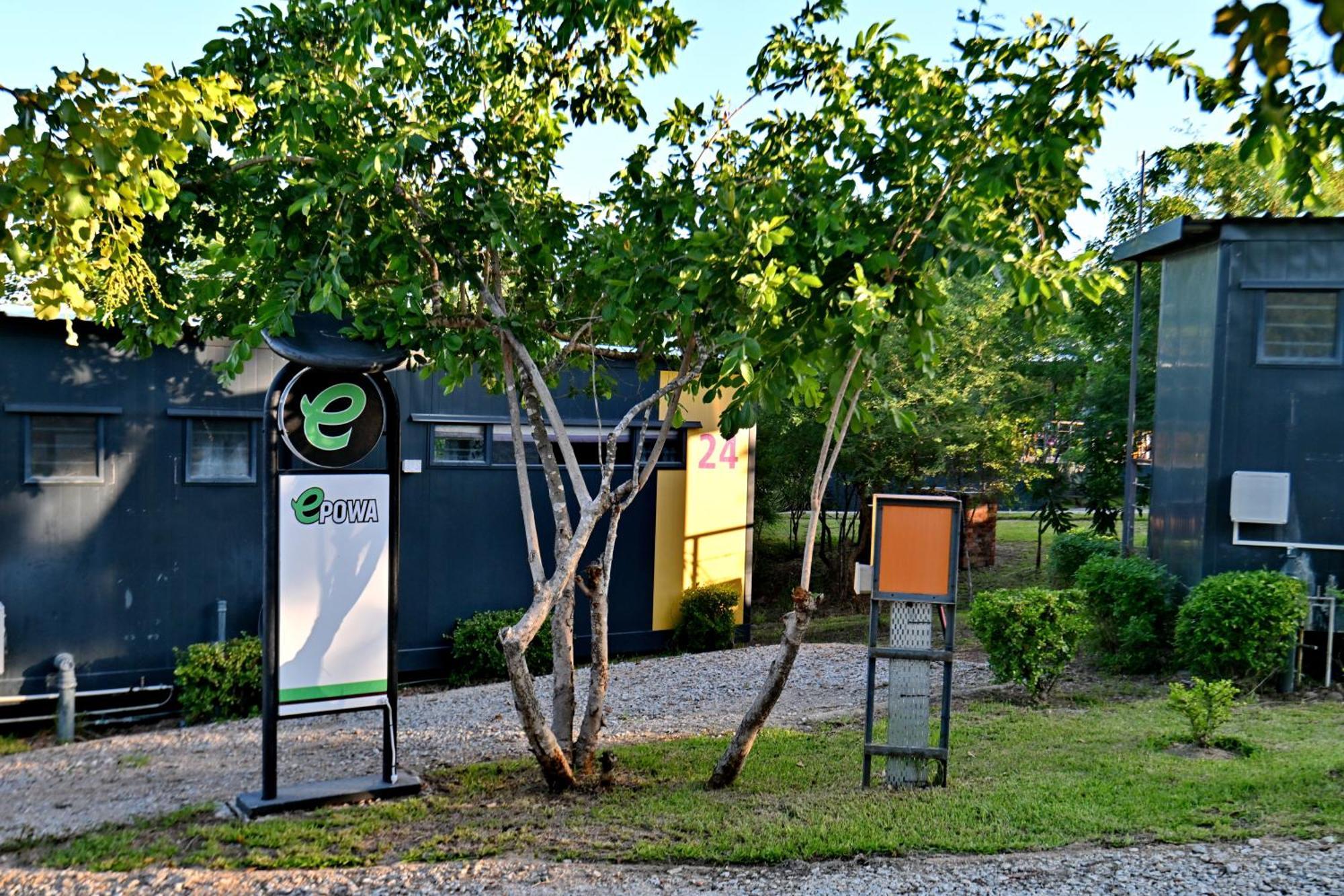 Sleepover Kruger Gate Skukuza Exteriör bild